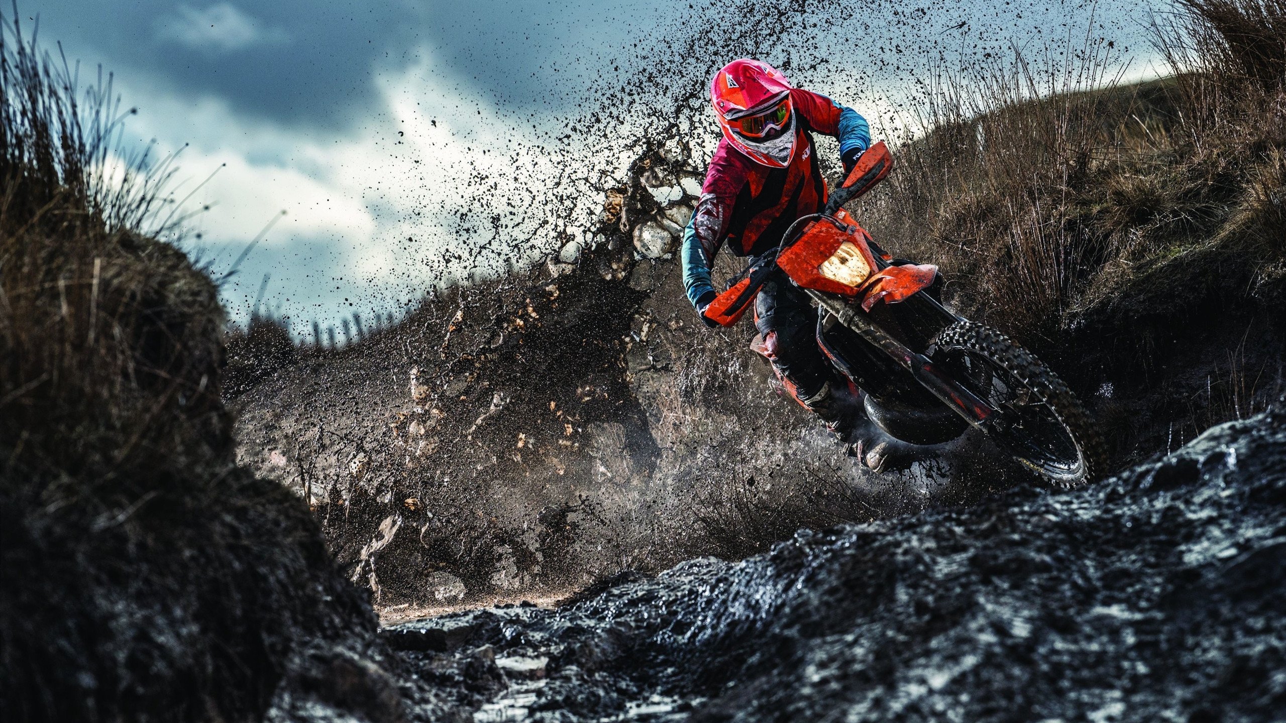 火箭训练氛围高涨球员相互加油打气，火箭队训练